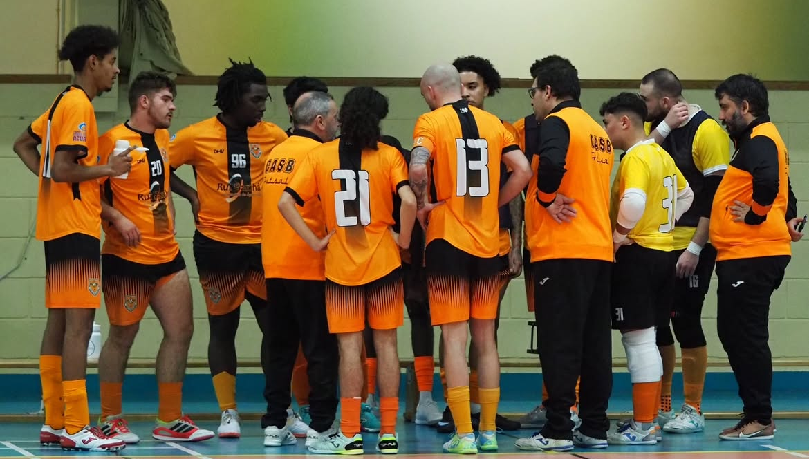 Equipa sénior de futsal do Clube Atlético São Brás